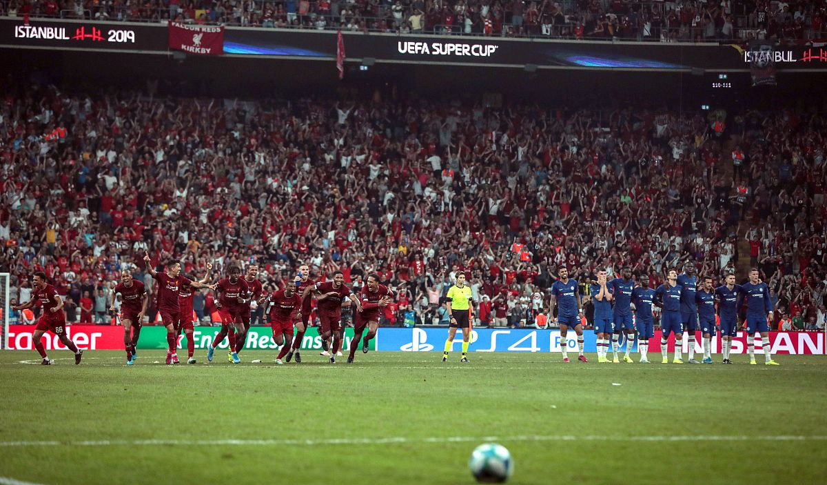 关于邦德甜甜神勇发挥，带领球队取得胜利的信息