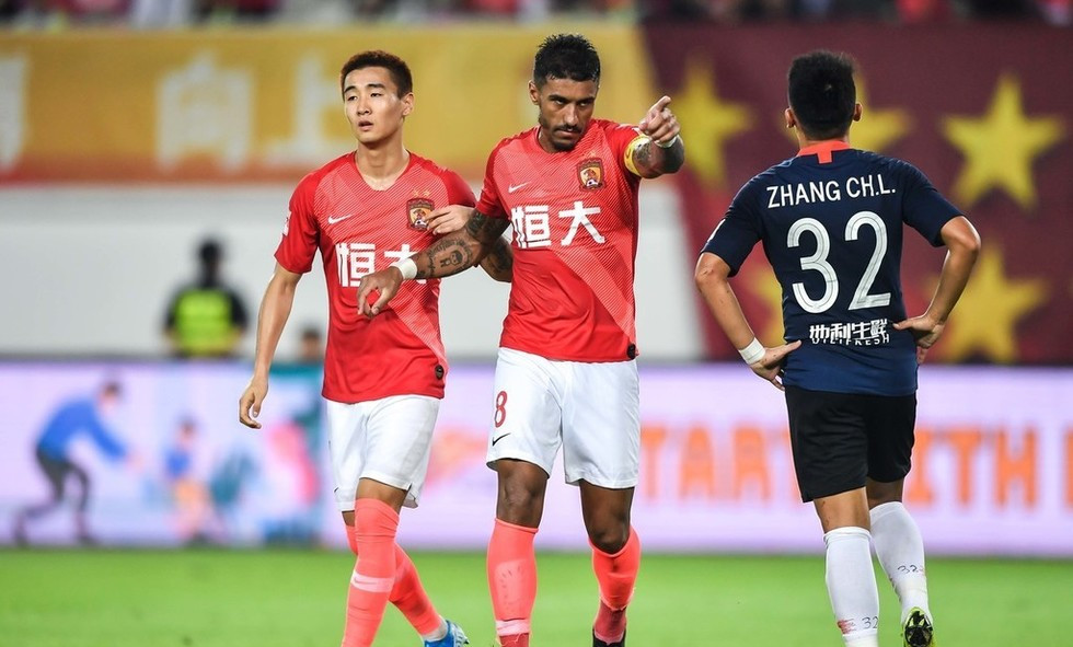 包含卡纳瓦罗带领恒大逆转战胜国安的词条