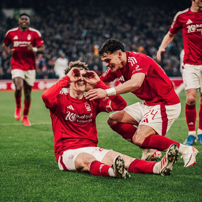 世俱杯2025-斯托克城主场平局，球风依旧稳健的简单介绍