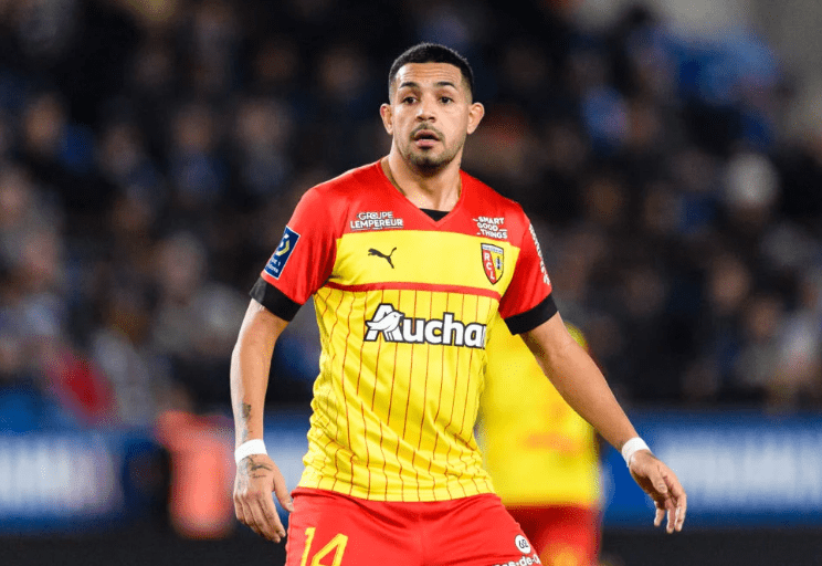 世俱杯2025-瓦朗谢纳新星崭露头角，或将成为法甲翻盘希望的简单介绍