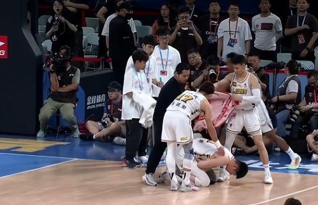 天津队逆袭击败对手，实现大逆转