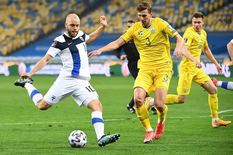 包含斯堪的纳维亚球队在欧国联中节节攀升，成为黑马的词条