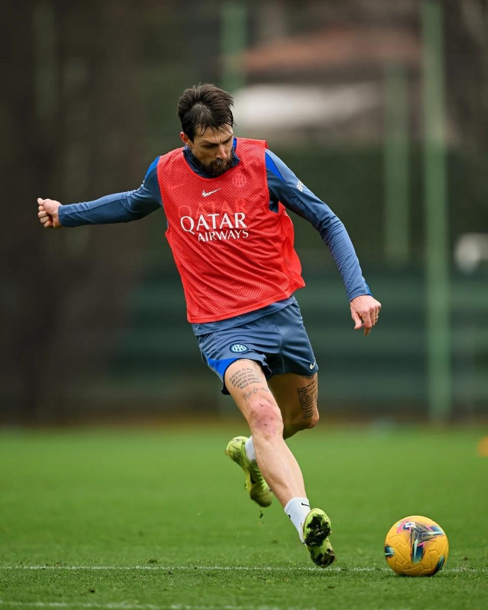 世俱杯分组-米兰德比国际米兰丧胜，痛失大好机会的简单介绍