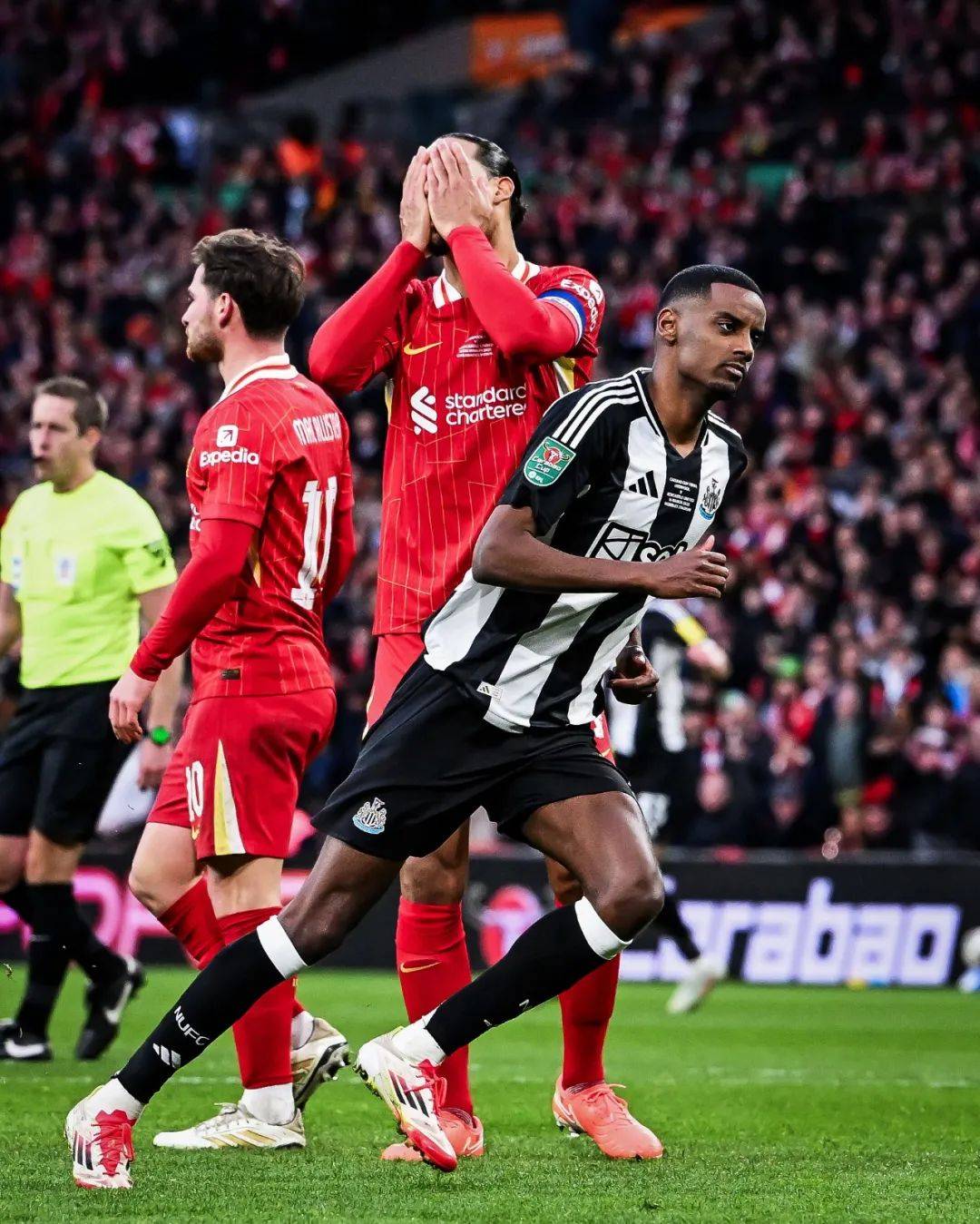 包含利物浦连克意大利双雄，欧冠冲击全胜！的词条