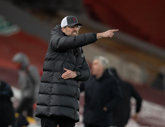 世俱杯分组-红军客场惨败，连败阴影难摆脱