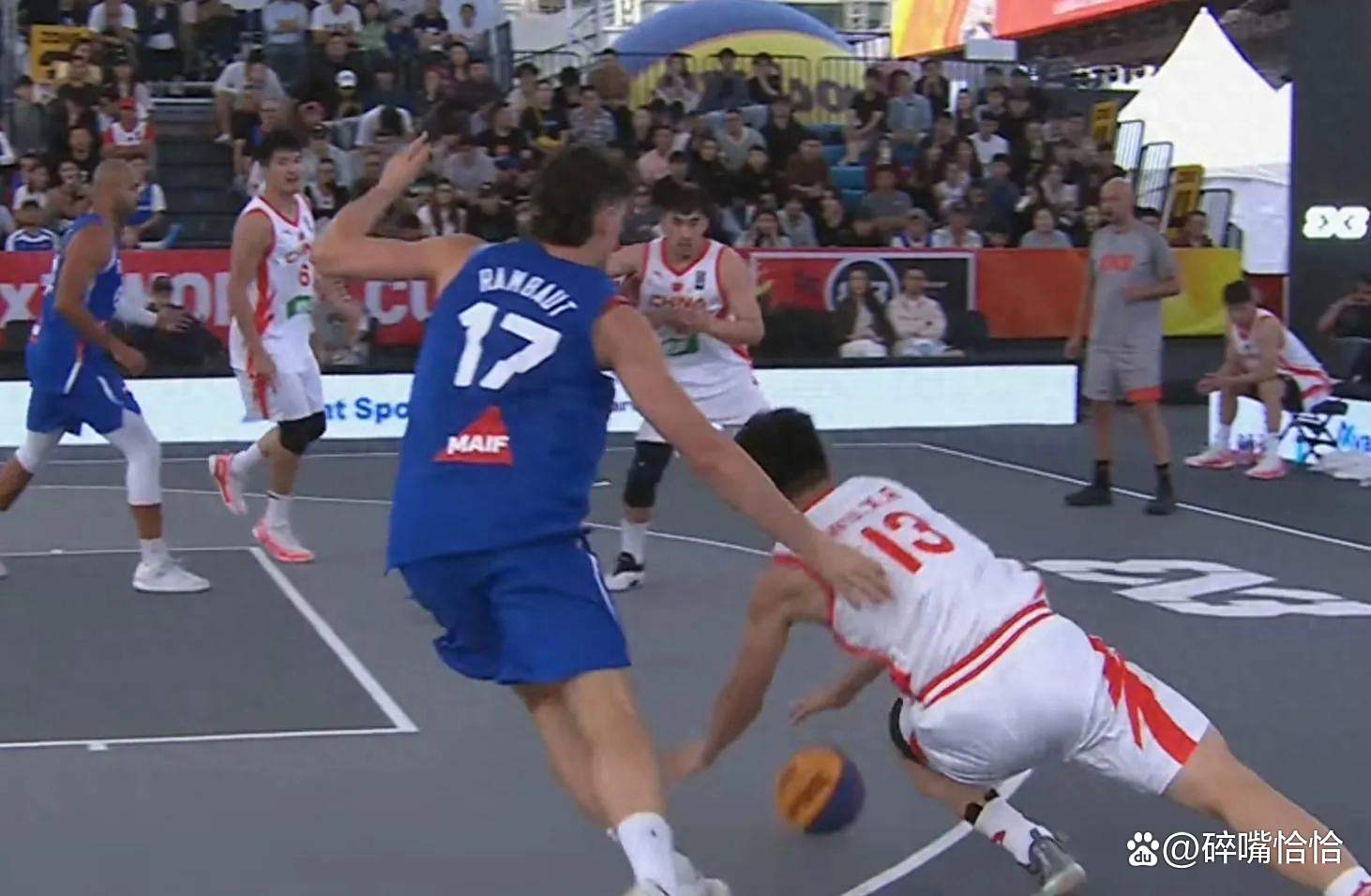 法国队在男子篮球比赛中取得连胜