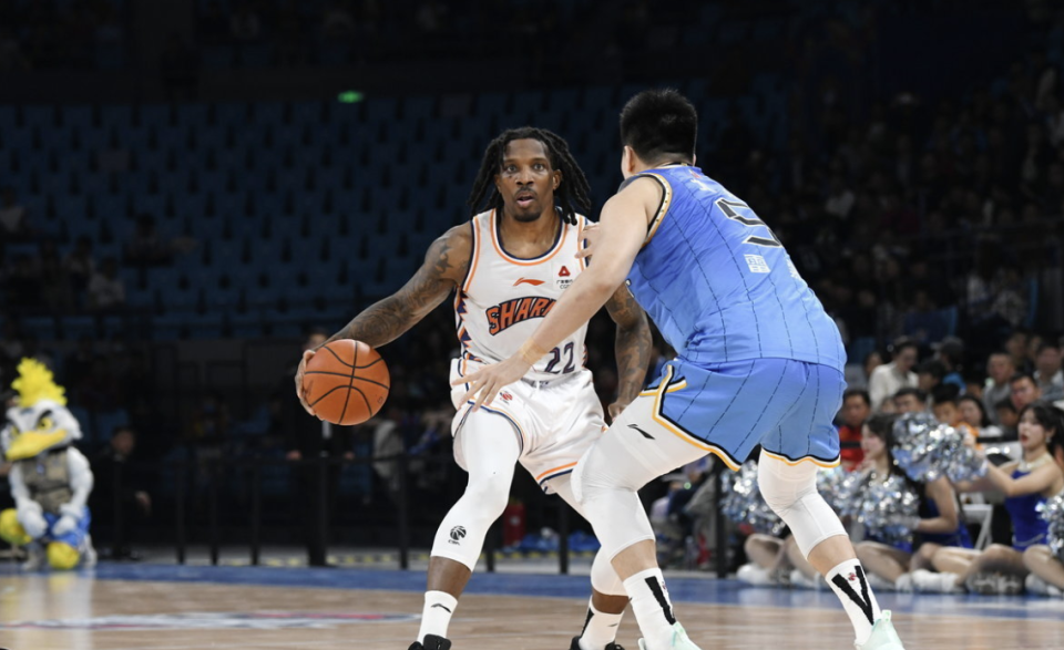 世俱杯官网-华拉斯宁波扳平比分，率队豪取一分的简单介绍