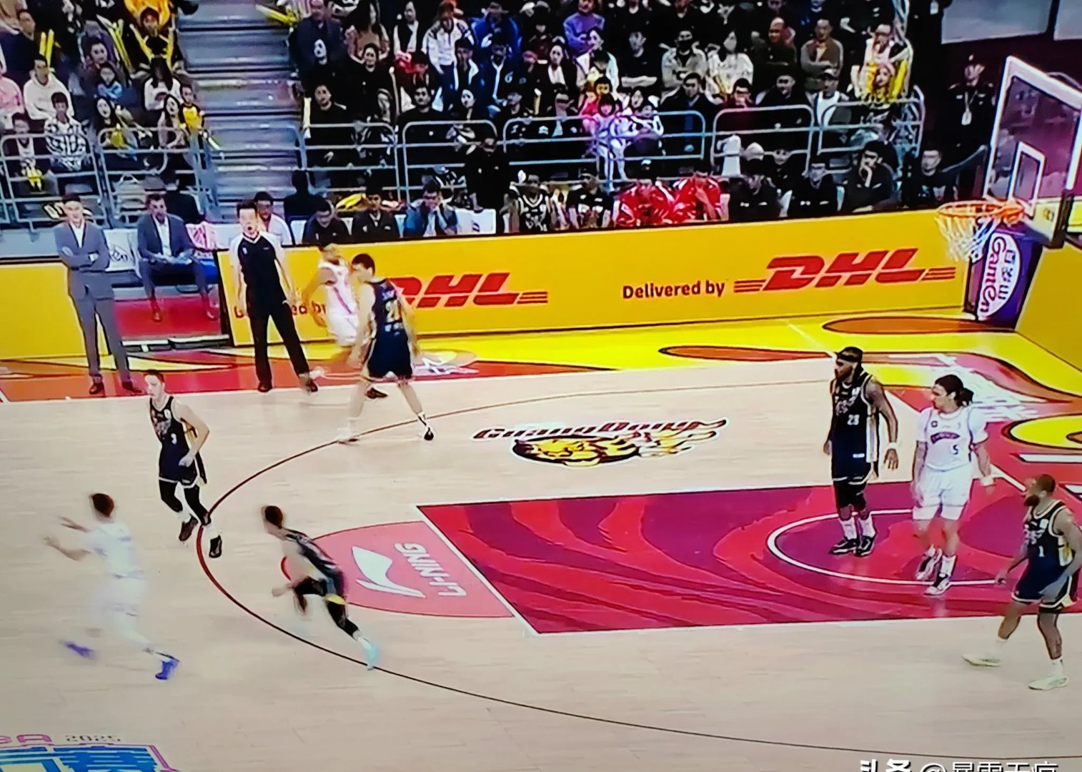 世俱杯2025-球员交流市场热闹，球队备战打破天际