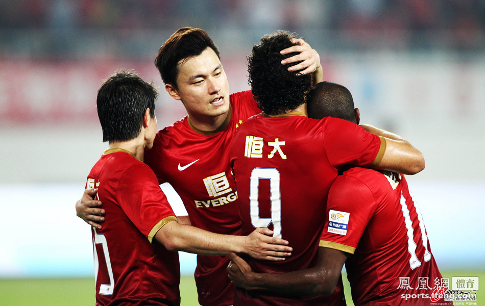 泰达客场击败恒大，取得宝贵三分