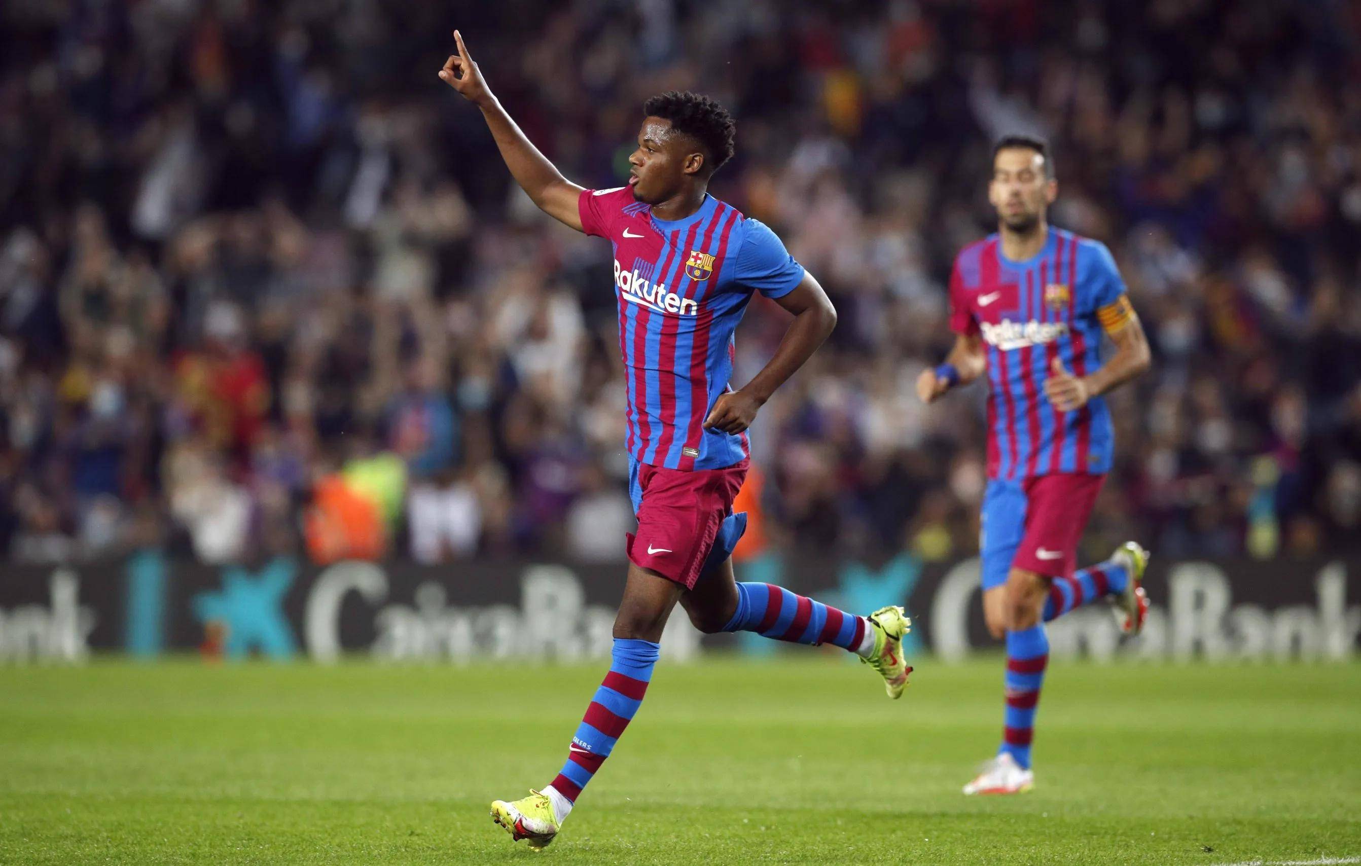 巴塞罗那主场艰难取胜，出线形势仍未明朗