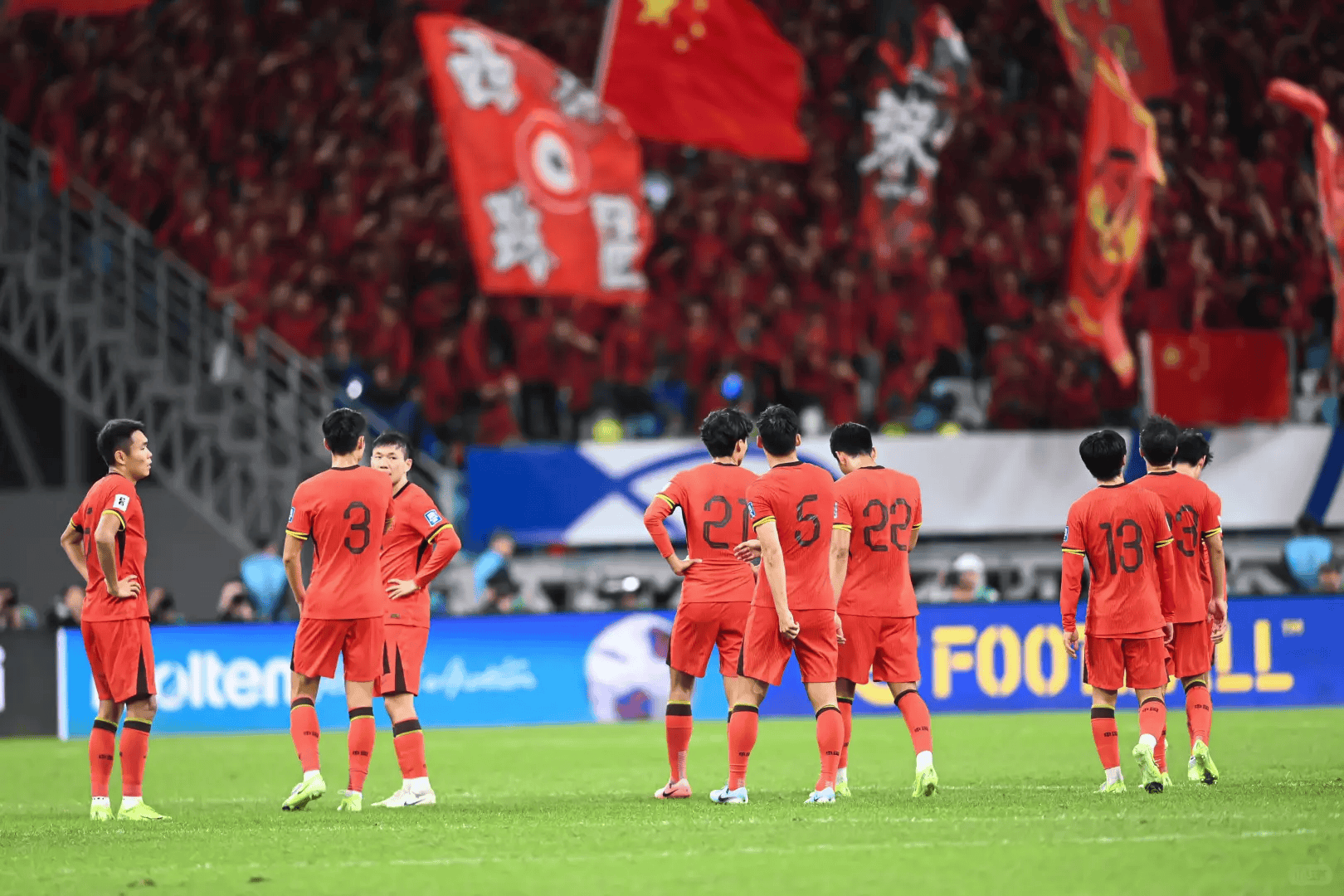 世俱杯时间-包含球队实力可观冲刺榜首，主场大获全胜的词条