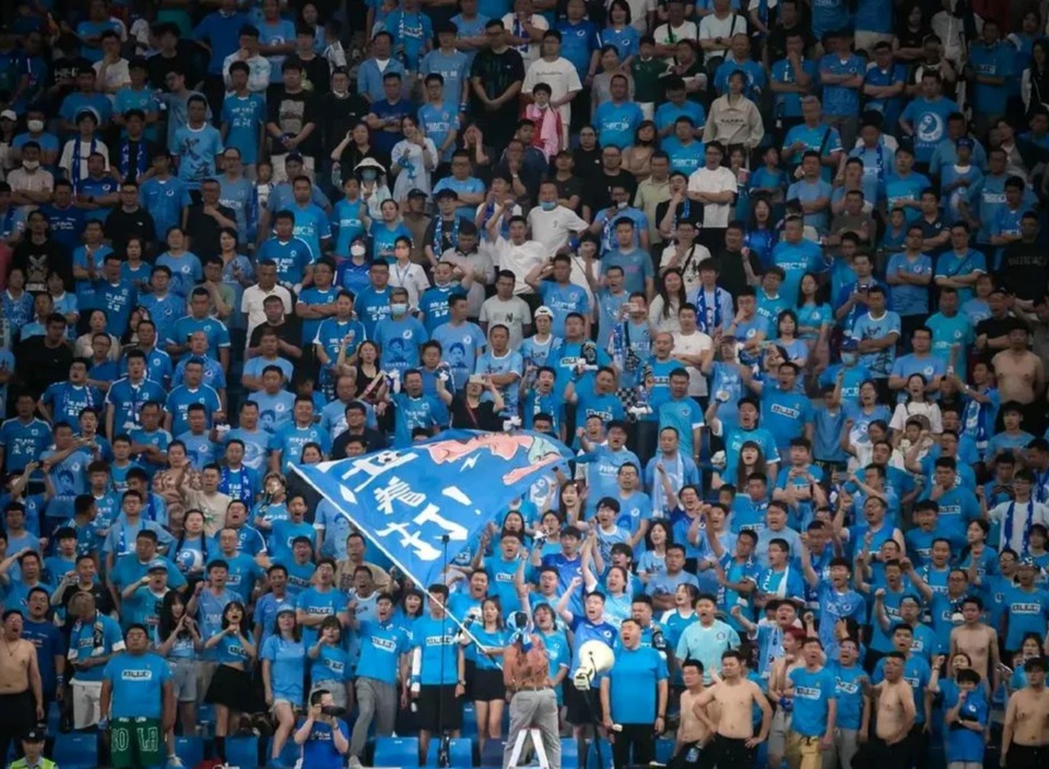 比赛的结果令人震惊球迷们的心灵