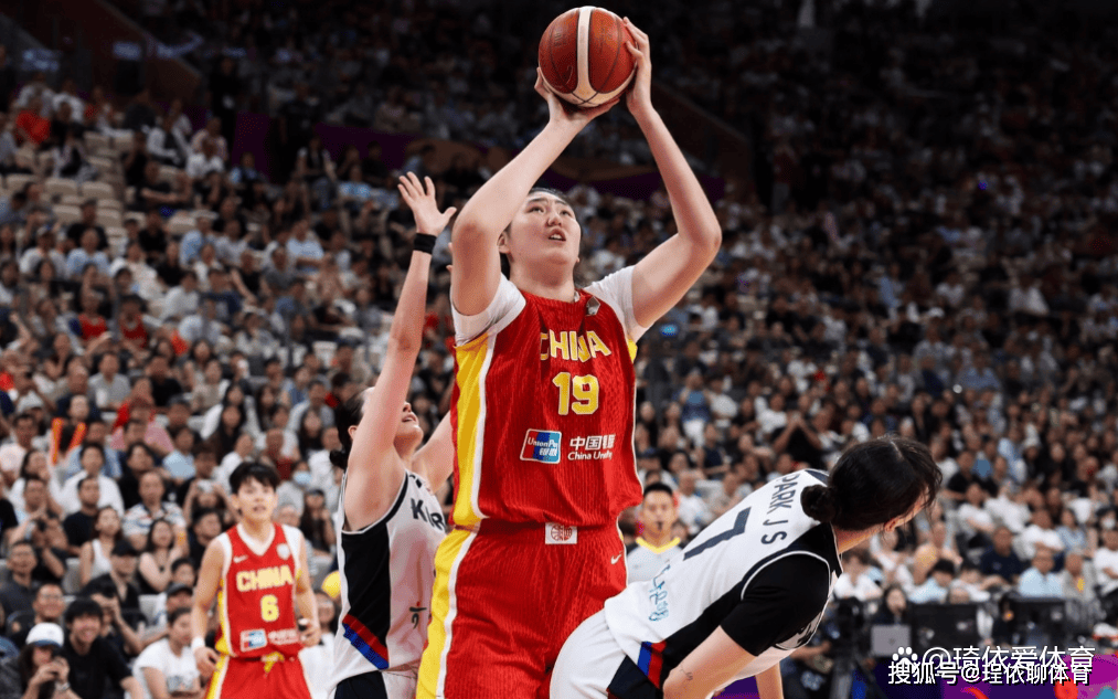 奥克兰篮球联赛内线双塔威力惊人