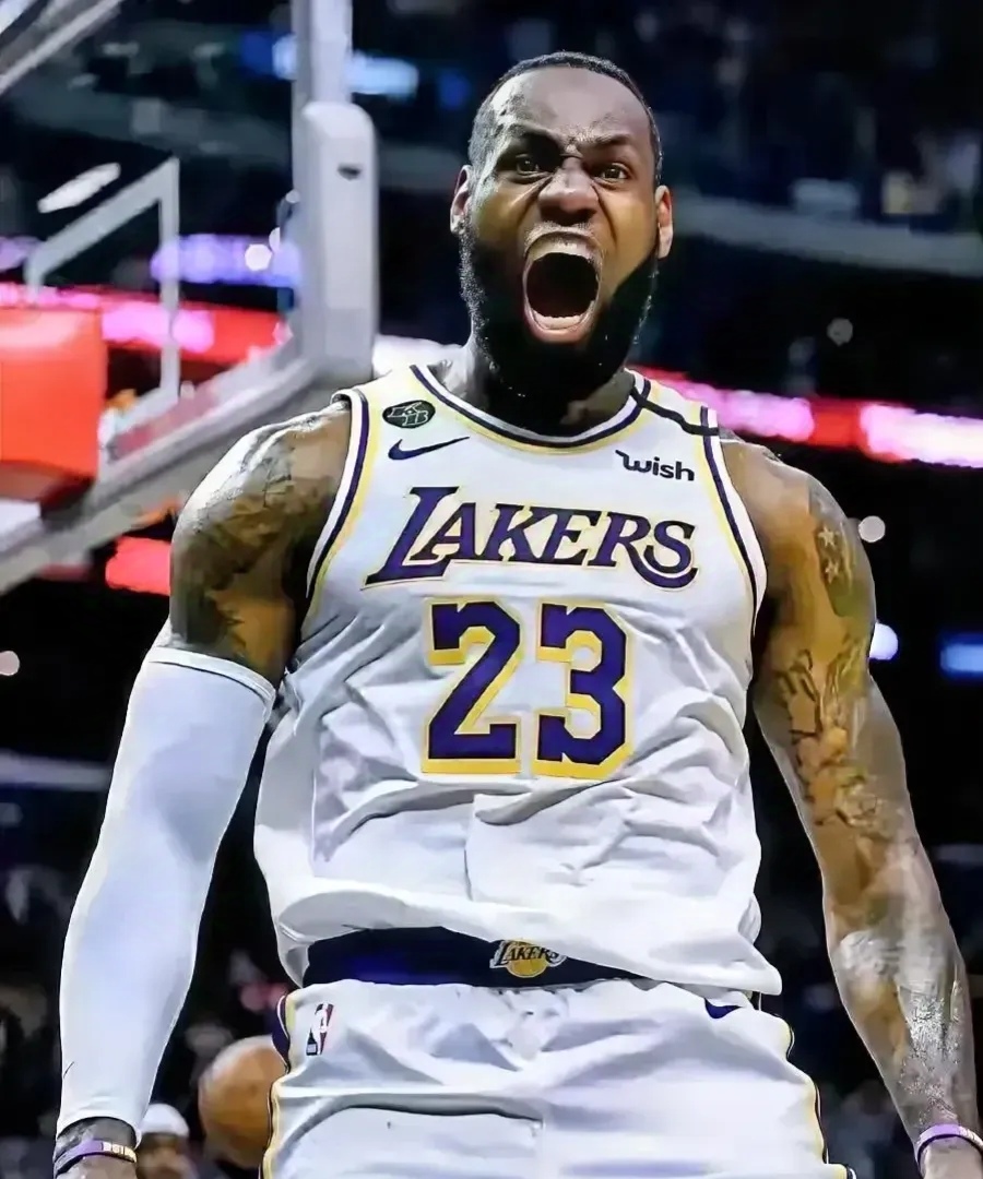 世俱杯参赛资格-湖人主场告捷！詹皇带领球队获胜