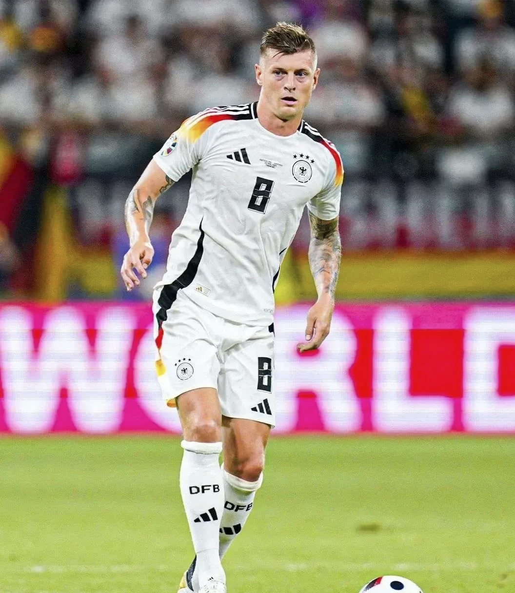 世俱杯奖金-德国队狭胜佛罗伦萨，晋级比赛变幻莫测