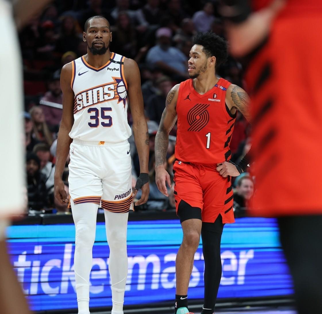 开拓者队外线火力强大，成为热门