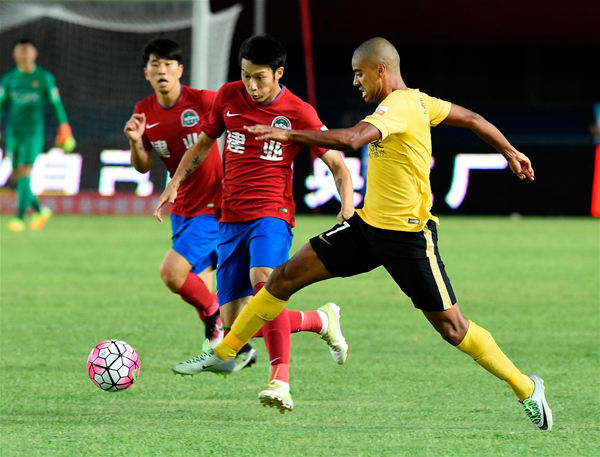 河南建业胜性格球队，积分榜稳定