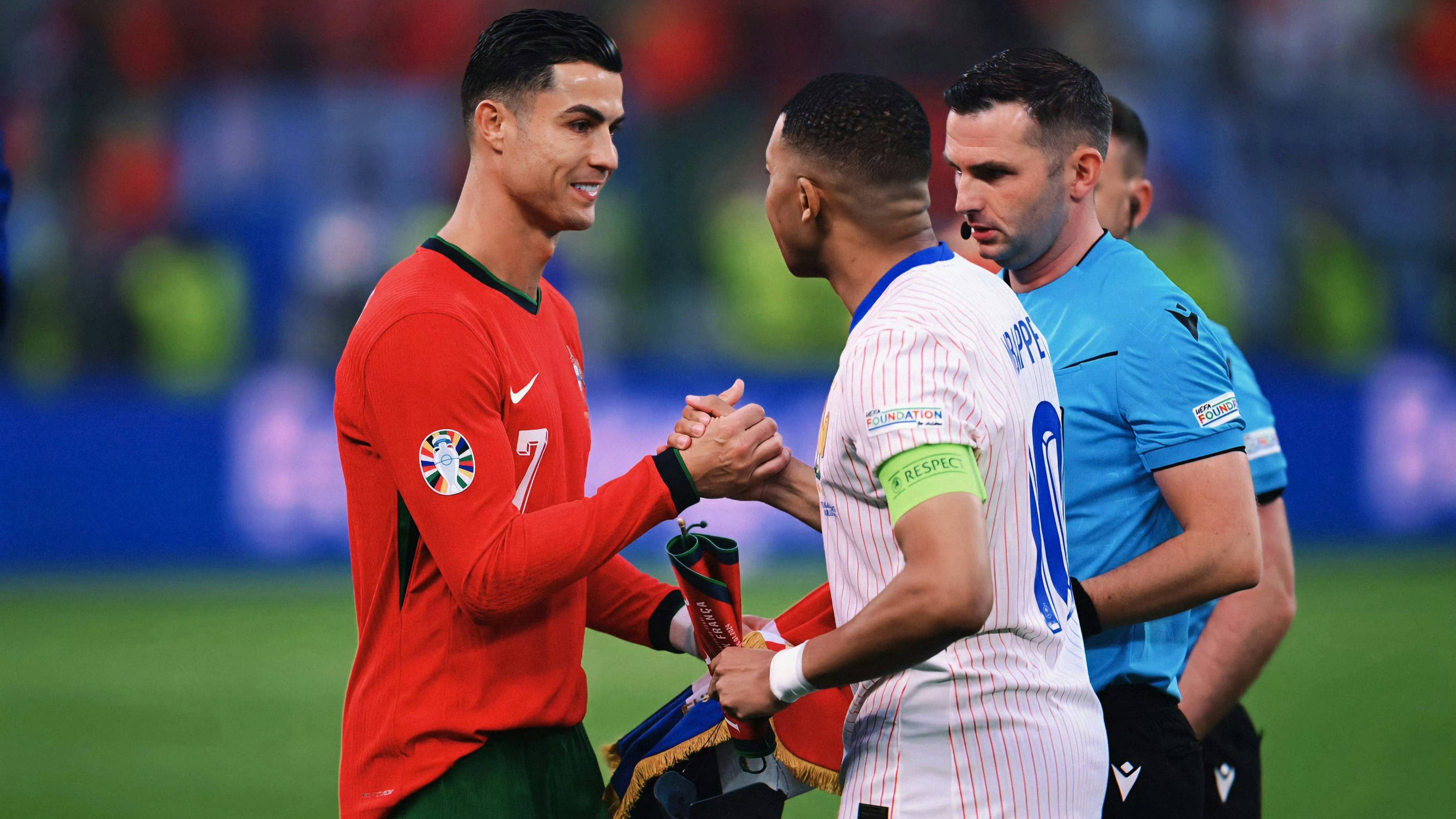 世俱杯时间-欧洲国家队场上拼杀激烈，势均力敌