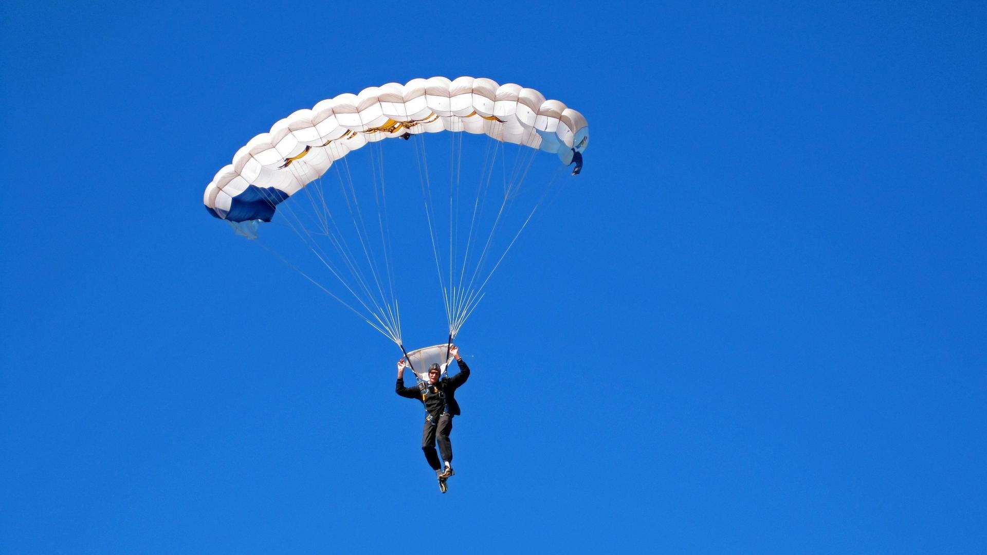 硬仗的两极，杜兰特无双，群狼围猎